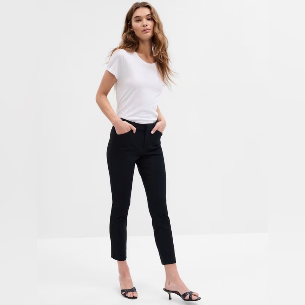 NWT - GAP‎ Slim City Crop Pants